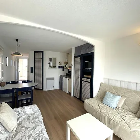 Confortable 4 Pers Avec Terrasse Et Acces Piscine A Vieux-boucau - Fr-1-379-153 Apartamento